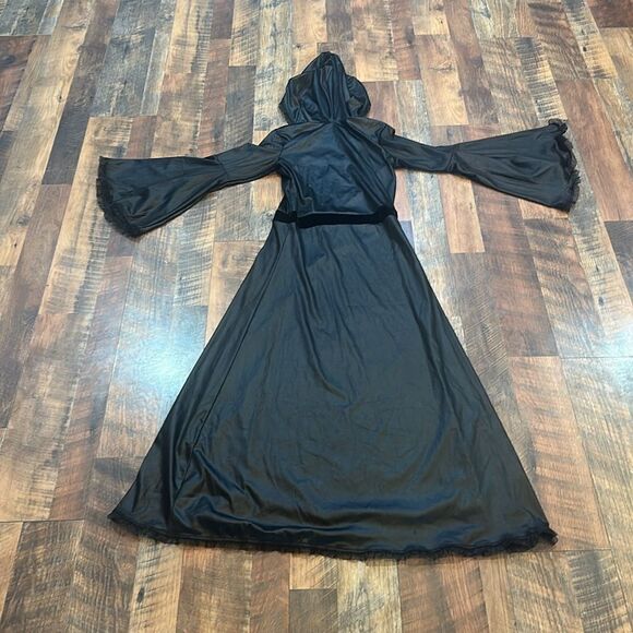 Spirit Halloween costume L (3150) - Picture 6 of 6